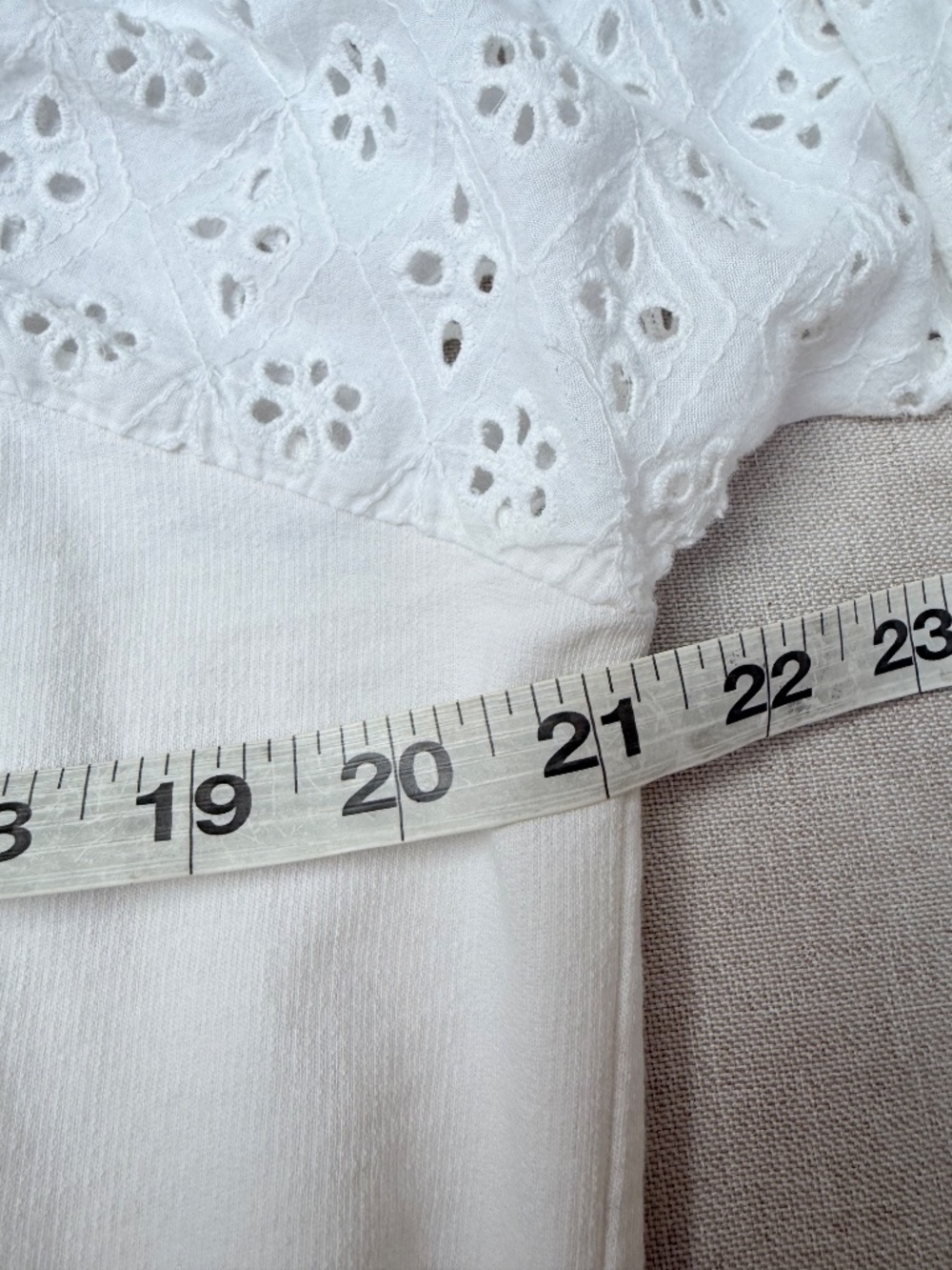 Anthropologie Pilcro Ecru and White Eyelet Sweatshirt Top Size M - Picture 3 of 8